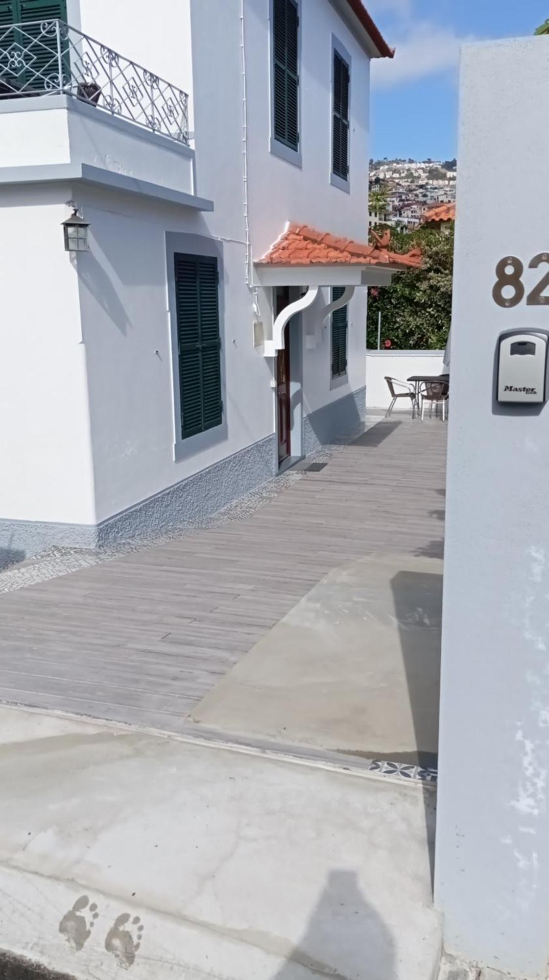 Bus Stop House 82 Funchal  Exteriör bild